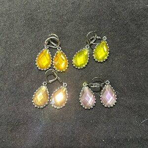 Beaded dangle with silver 4 different colors